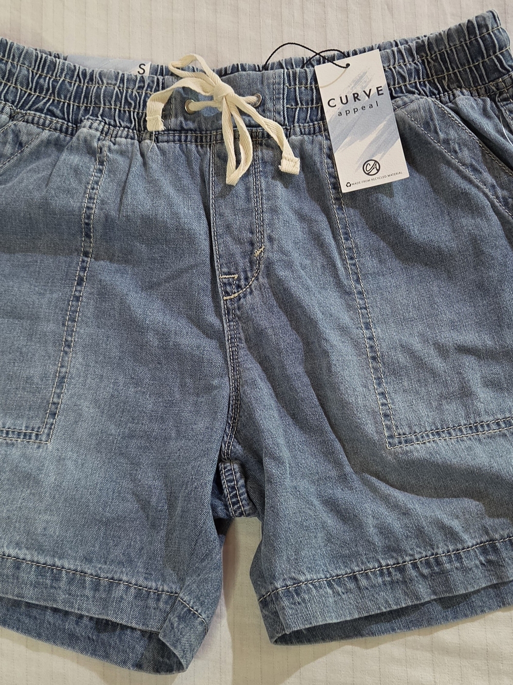 NWT Curve Appeal Drawstring Denim Beach Shorts - Small RETAIL $58
